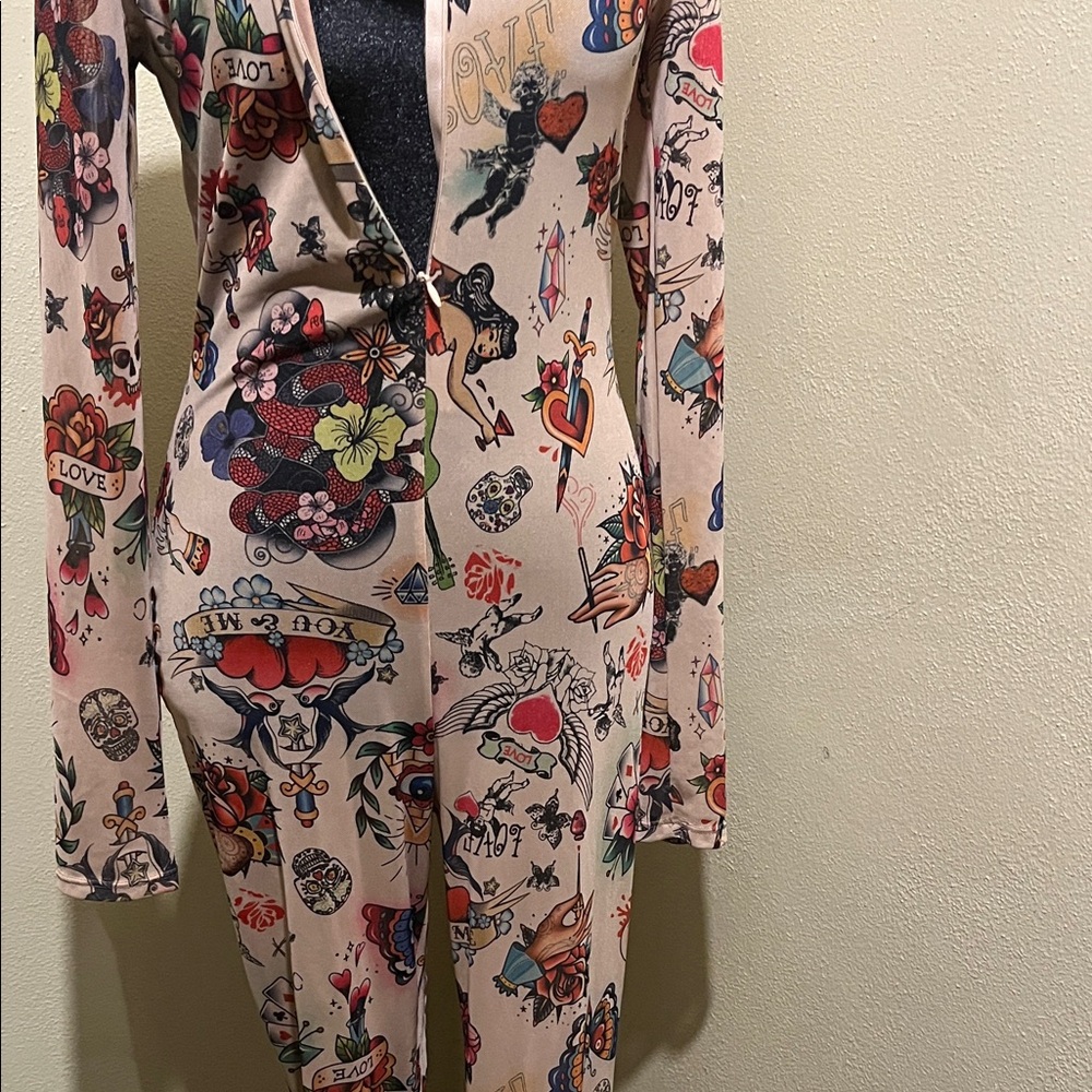 Colorful Patterned Jumpsuit - Picture 7 of 7